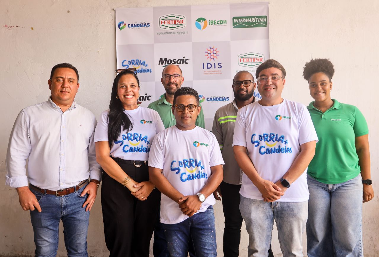 ENTREGA DO PROJETO  “SORRIA + CANDEAIS”