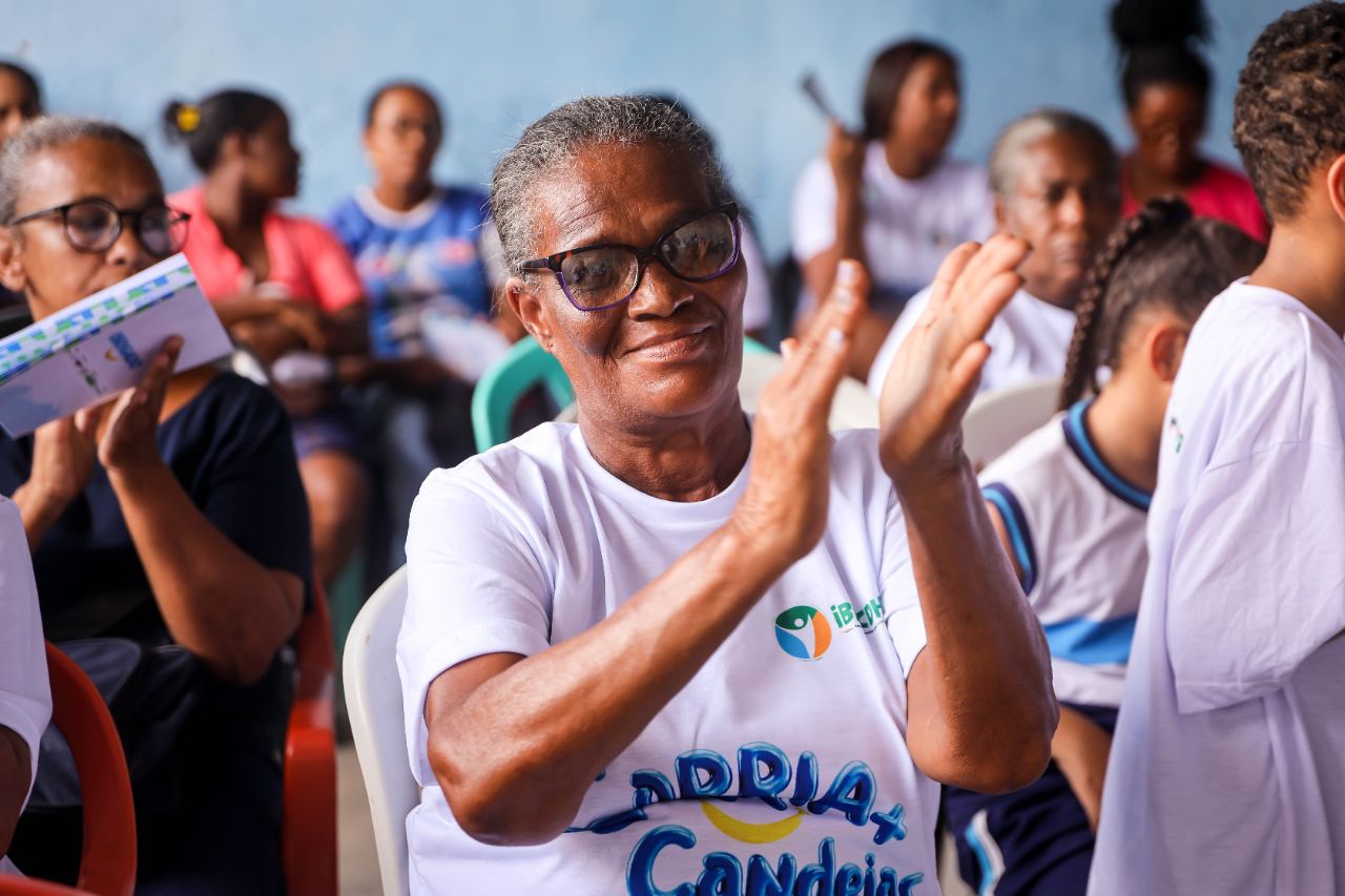 ENTREGA DO PROJETO  “SORRIA + CANDEAIS”